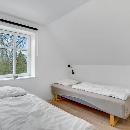 Thorward - 1-5km From The Sea By Interhome *